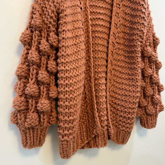 Chunky Knit Hand Made Oversized Cardigan
Sweater Pom Pom Sleeve - Picture 8 of 9